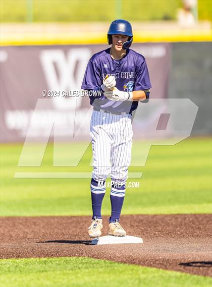 Thumbnail 2 in Maple Mountain vs. Salem Hills (UHSAA 5A Bracket Play) photogallery.