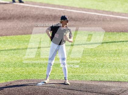 Thumbnail 2 in Maple Mountain vs. Salem Hills (UHSAA 5A Bracket Play) photogallery.