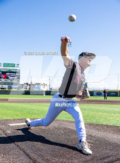 Thumbnail 1 in Maple Mountain vs. Salem Hills (UHSAA 5A Bracket Play) photogallery.
