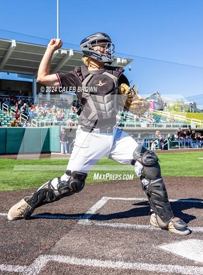 Thumbnail 1 in Maple Mountain vs. Salem Hills (UHSAA 5A Bracket Play) photogallery.