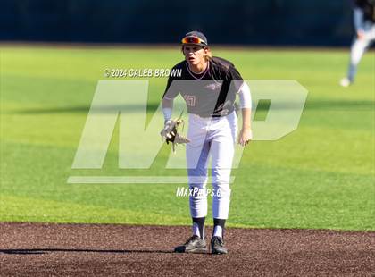 Thumbnail 1 in Maple Mountain vs. Salem Hills (UHSAA 5A Bracket Play) photogallery.