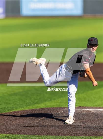 Thumbnail 3 in Maple Mountain vs. Salem Hills (UHSAA 5A Bracket Play) photogallery.