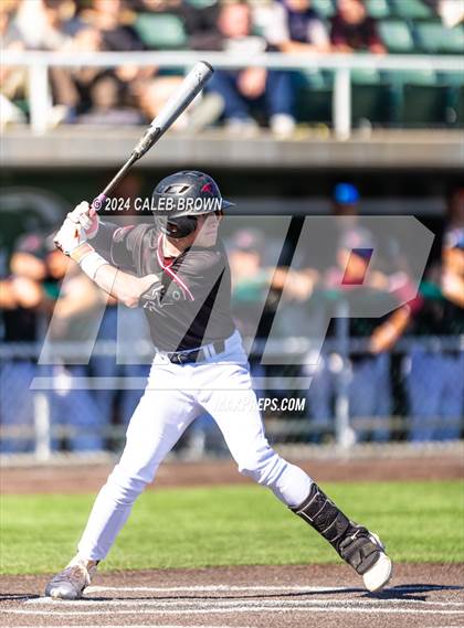Thumbnail 1 in Maple Mountain vs. Salem Hills (UHSAA 5A Bracket Play) photogallery.