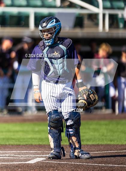 Thumbnail 2 in Maple Mountain vs. Salem Hills (UHSAA 5A Bracket Play) photogallery.