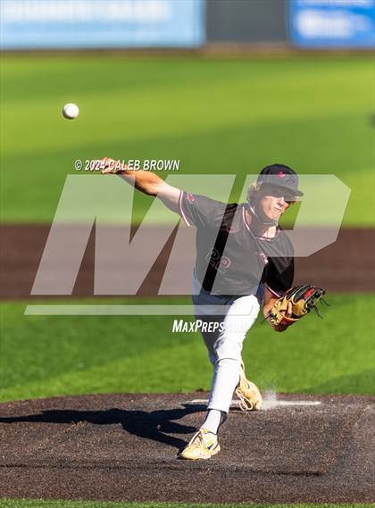 Thumbnail 1 in Maple Mountain vs. Salem Hills (UHSAA 5A Bracket Play) photogallery.