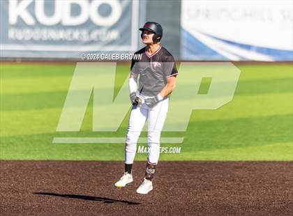 Thumbnail 1 in Maple Mountain vs. Salem Hills (UHSAA 5A Bracket Play) photogallery.