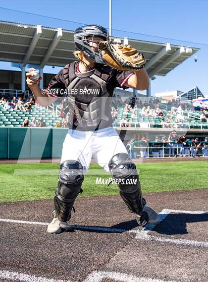 Thumbnail 2 in Maple Mountain vs. Salem Hills (UHSAA 5A Bracket Play) photogallery.