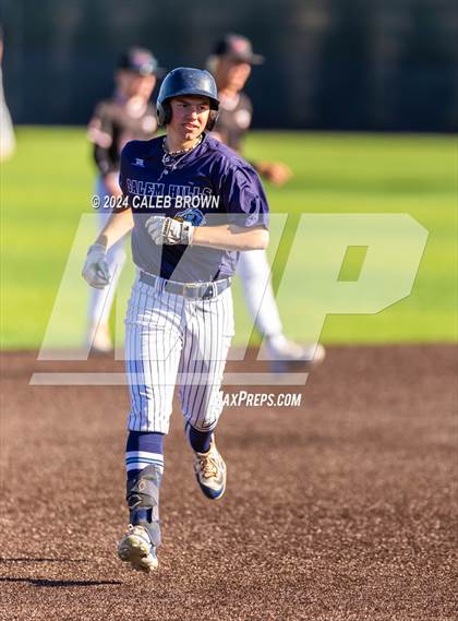 Thumbnail 3 in Maple Mountain vs. Salem Hills (UHSAA 5A Bracket Play) photogallery.