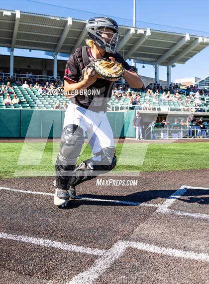 Thumbnail 1 in Maple Mountain vs. Salem Hills (UHSAA 5A Bracket Play) photogallery.
