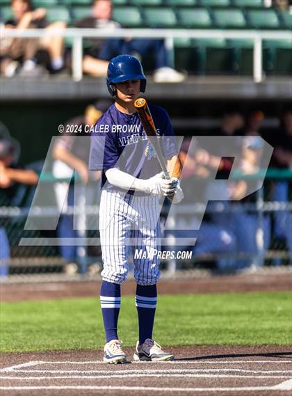 Thumbnail 2 in Maple Mountain vs. Salem Hills (UHSAA 5A Bracket Play) photogallery.