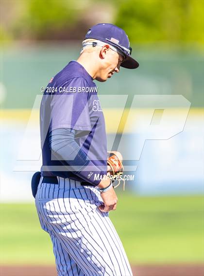 Thumbnail 1 in Maple Mountain vs. Salem Hills (UHSAA 5A Bracket Play) photogallery.