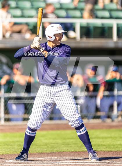 Thumbnail 2 in Maple Mountain vs. Salem Hills (UHSAA 5A Bracket Play) photogallery.