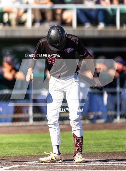 Thumbnail 1 in Maple Mountain vs. Salem Hills (UHSAA 5A Bracket Play) photogallery.