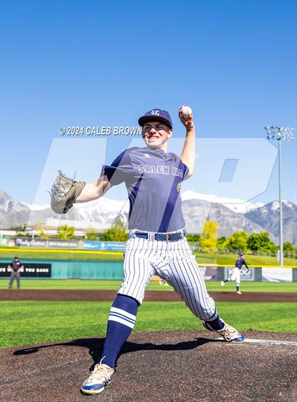 Thumbnail 3 in Maple Mountain vs. Salem Hills (UHSAA 5A Bracket Play) photogallery.