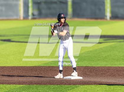 Thumbnail 2 in Maple Mountain vs. Salem Hills (UHSAA 5A Bracket Play) photogallery.