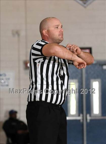 Thumbnail 3 in Westmoor vs. Davis (Coaches vs. Cancer) photogallery.