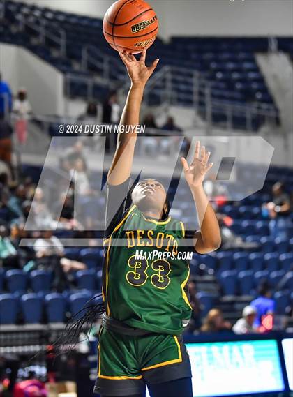 Thumbnail 1 in Bellaire vs. DeSoto (RCS Sports Kickoff Classic) photogallery.