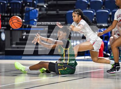 Thumbnail 3 in Bellaire vs. DeSoto (RCS Sports Kickoff Classic) photogallery.