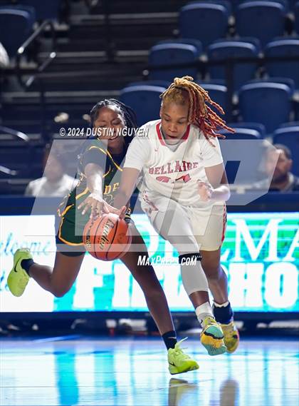 Thumbnail 2 in Bellaire vs. DeSoto (RCS Sports Kickoff Classic) photogallery.