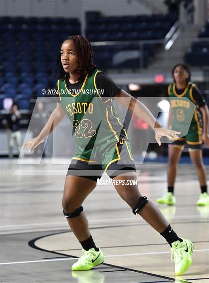 Thumbnail 1 in Bellaire vs. DeSoto (RCS Sports Kickoff Classic) photogallery.