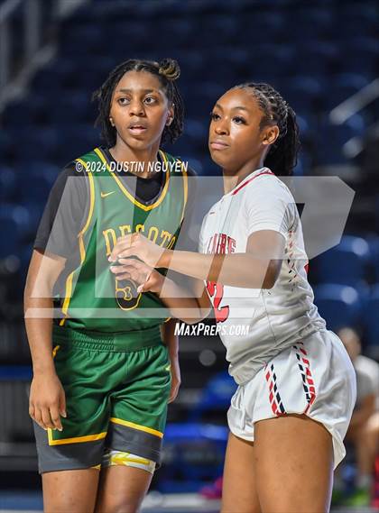 Thumbnail 1 in Bellaire vs. DeSoto (RCS Sports Kickoff Classic) photogallery.