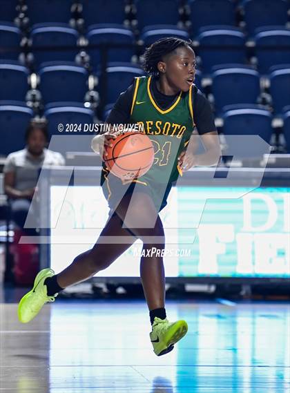 Thumbnail 3 in Bellaire vs. DeSoto (RCS Sports Kickoff Classic) photogallery.