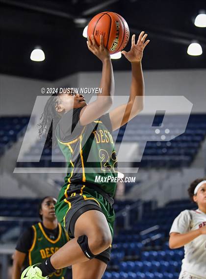 Thumbnail 3 in Bellaire vs. DeSoto (RCS Sports Kickoff Classic) photogallery.