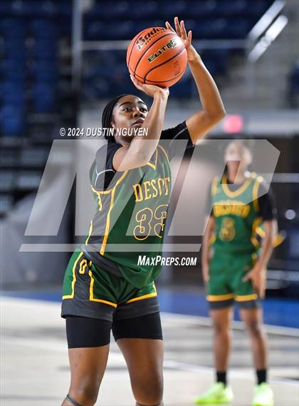 Thumbnail 2 in Bellaire vs. DeSoto (RCS Sports Kickoff Classic) photogallery.