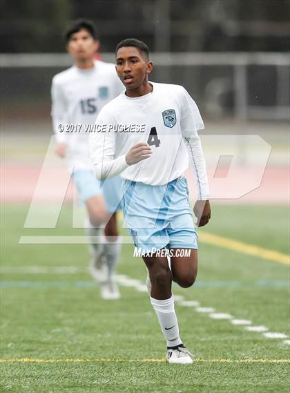 Thumbnail 3 in Burroughs @ Crescenta Valley photogallery.