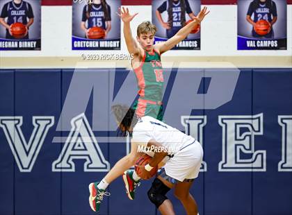 Thumbnail 3 in College Park vs The Woodlands photogallery.