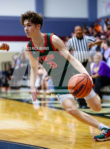 Thumbnail 1 in College Park vs The Woodlands photogallery.