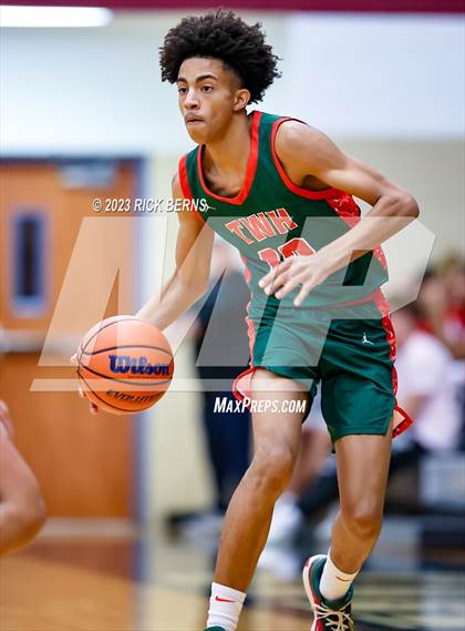 Thumbnail 2 in College Park vs The Woodlands photogallery.