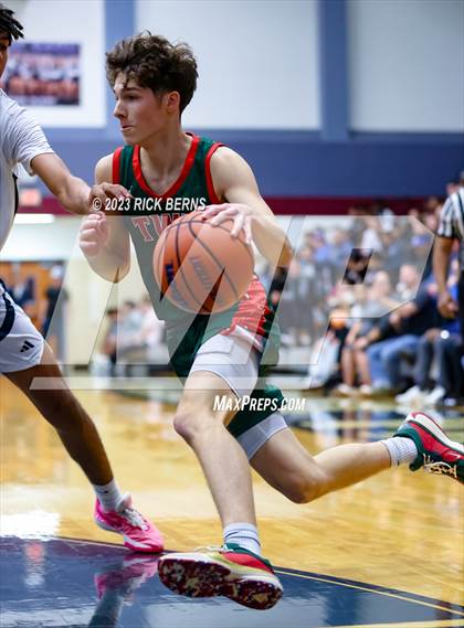 Thumbnail 3 in College Park vs The Woodlands photogallery.