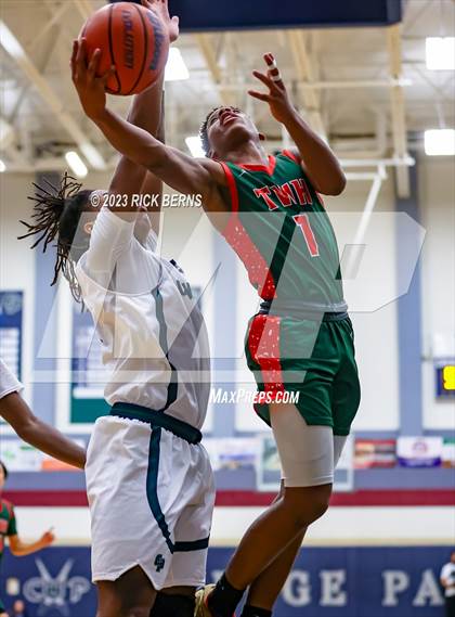 Thumbnail 3 in College Park vs The Woodlands photogallery.