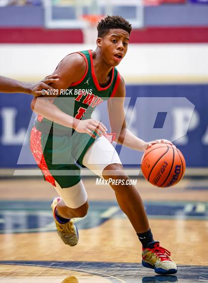 Thumbnail 3 in College Park vs The Woodlands photogallery.