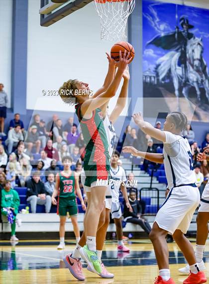 Thumbnail 2 in College Park vs The Woodlands photogallery.
