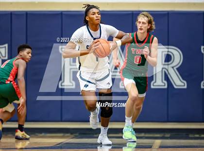 Thumbnail 3 in College Park vs The Woodlands photogallery.