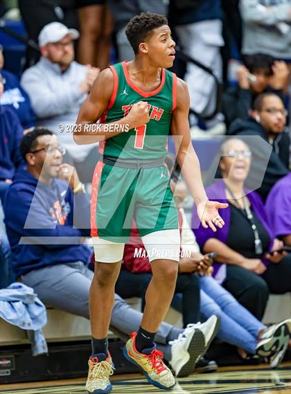 Thumbnail 3 in College Park vs The Woodlands photogallery.
