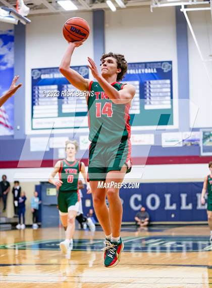 Thumbnail 3 in College Park vs The Woodlands photogallery.