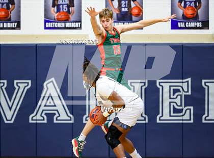 Thumbnail 1 in College Park vs The Woodlands photogallery.