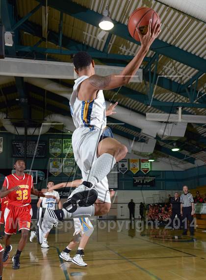 Thumbnail 2 in Center vs. Berkeley (Adidas Challenge) photogallery.