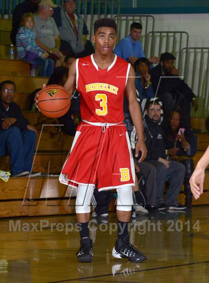 Thumbnail 2 in Center vs. Berkeley (Adidas Challenge) photogallery.