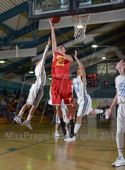 Thumbnail 3 in Center vs. Berkeley (Adidas Challenge) photogallery.