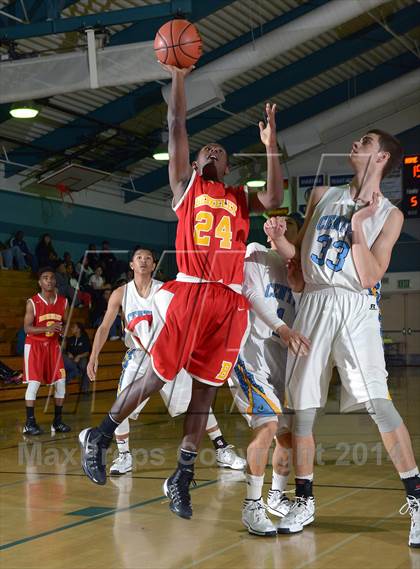 Thumbnail 3 in Center vs. Berkeley (Adidas Challenge) photogallery.