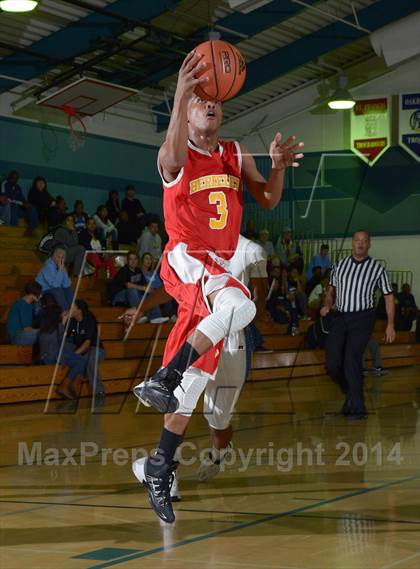 Thumbnail 2 in Center vs. Berkeley (Adidas Challenge) photogallery.