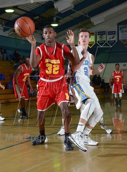 Thumbnail 1 in Center vs. Berkeley (Adidas Challenge) photogallery.