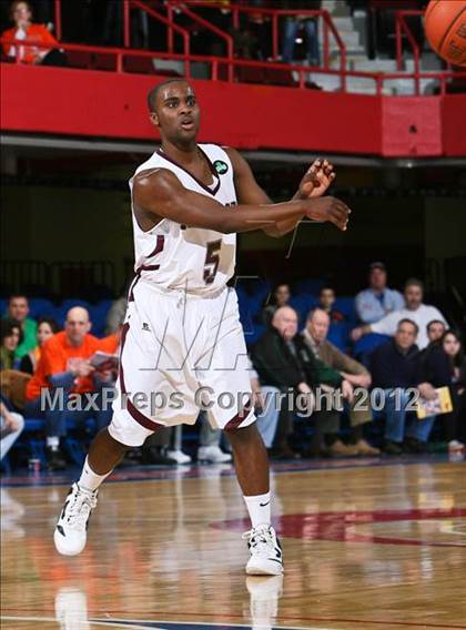 Thumbnail 2 in Albertus Magnus vs. Croton-Harmon (Class B Semifinal) photogallery.