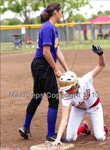 Thumbnail 3 in Lemoore vs. Centennial photogallery.