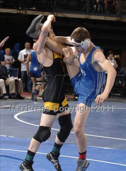 Thumbnail 1 in CIF State Boys Wrestling Championships (Round 2) photogallery.