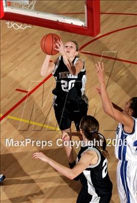Thumbnail 1 in Stockdale vs. Eastlake (SD Winter Showcase) photogallery.